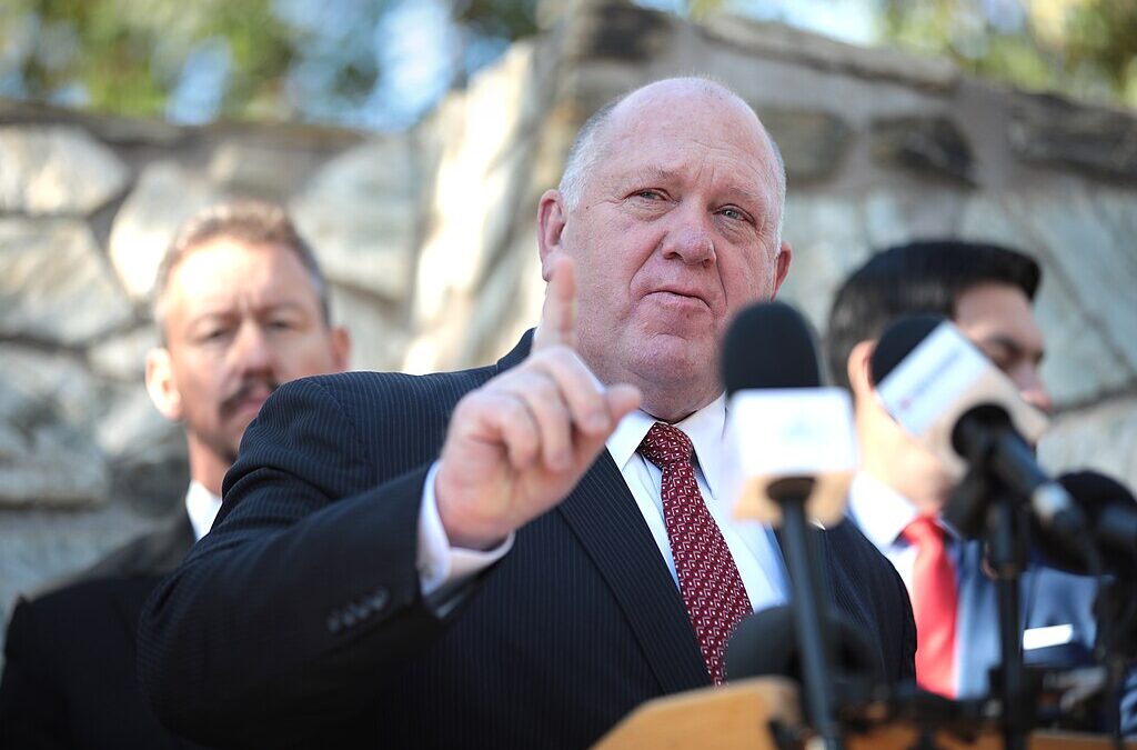 ICE Agent Involved in Minneapolis Shooting Now in Hiding, Tom Homan Reveals