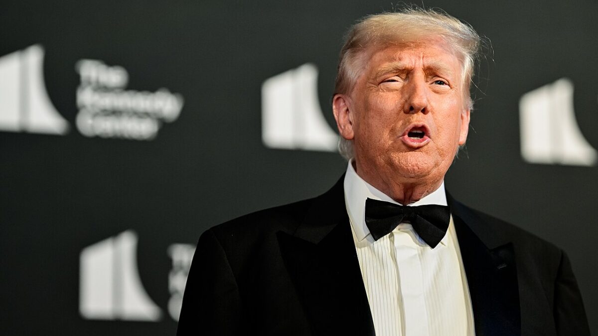 Trump Dashes Establishment Hopes of a Cornyn Endorsement