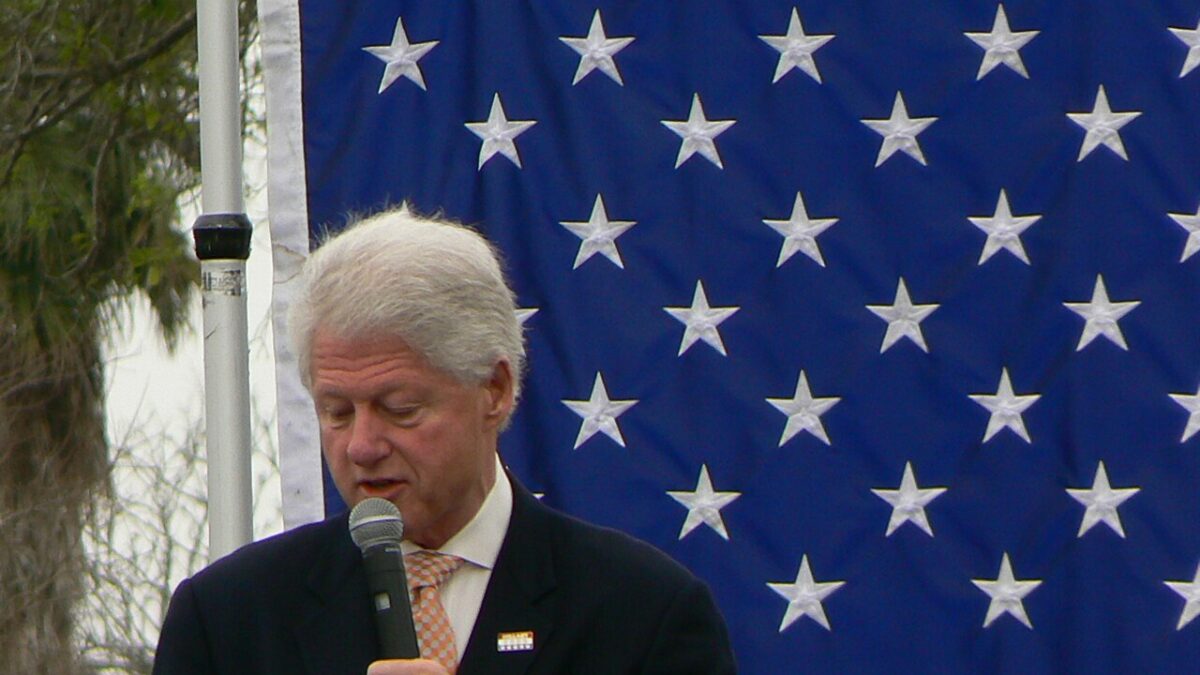 Bill Clinton Said Nine Words That Just Confirmed Donald Trump’s Worst Fear