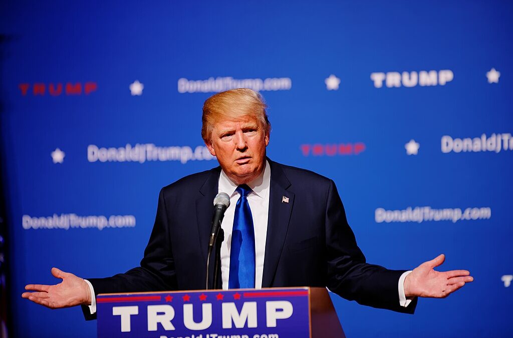 Trump’s 1798 Deportation Law Fight Survives Another Round After 5th Circuit Punts